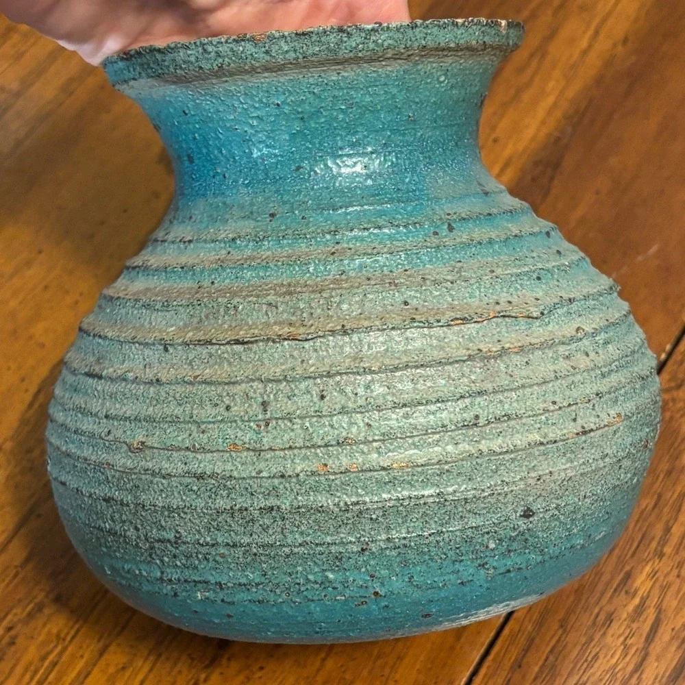 Stoneware Pottery Turquoise Blue Ribbed Textured‎ Vase Pot Signed Brutalist 5.5